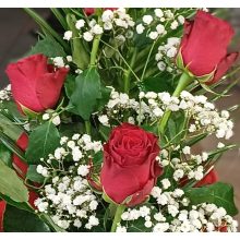 Klasszikus 5 szálas vörös rózsacsokor