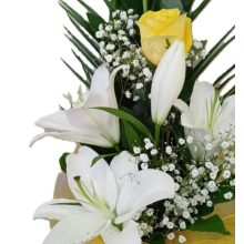 Sárga rózsacsokor fehér liliommal